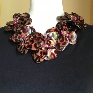 Tortoise Flower Necklace